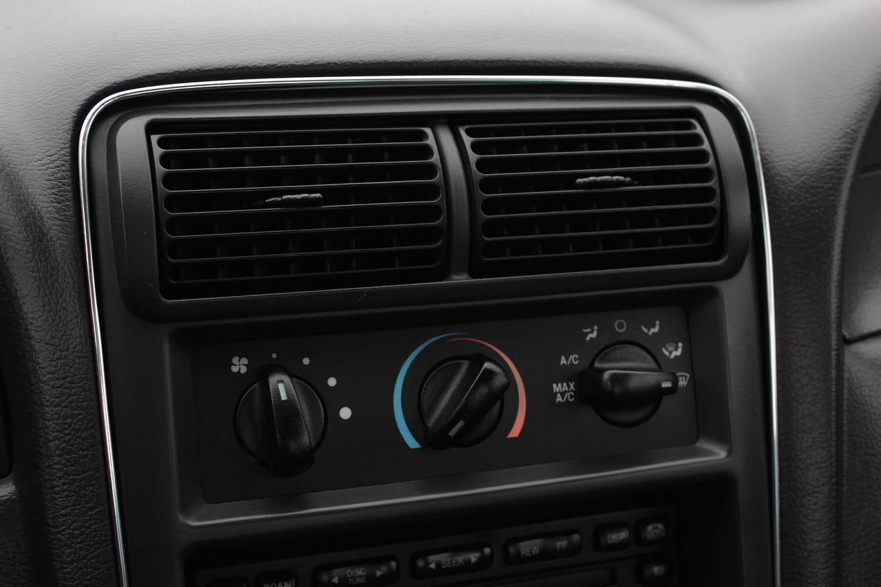 Signs of Faulty Air Conditioning System - Car Air Conditioning Repair Littleton, Co